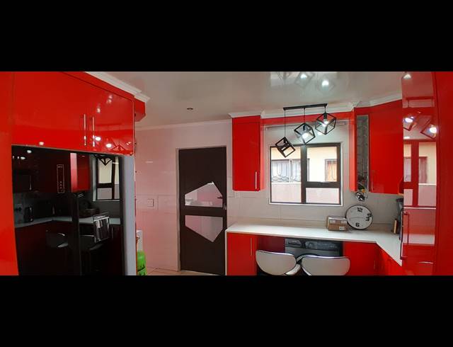 3 BEDROOM HOUSE FOR SALE IN WINDMILL PARK